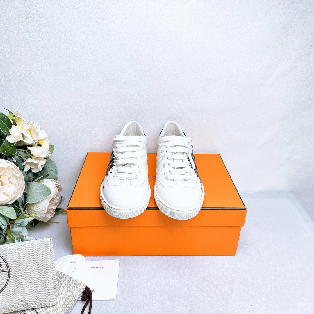 未使用 Hermes/爱马仕 板鞋/35码/Xspa3418