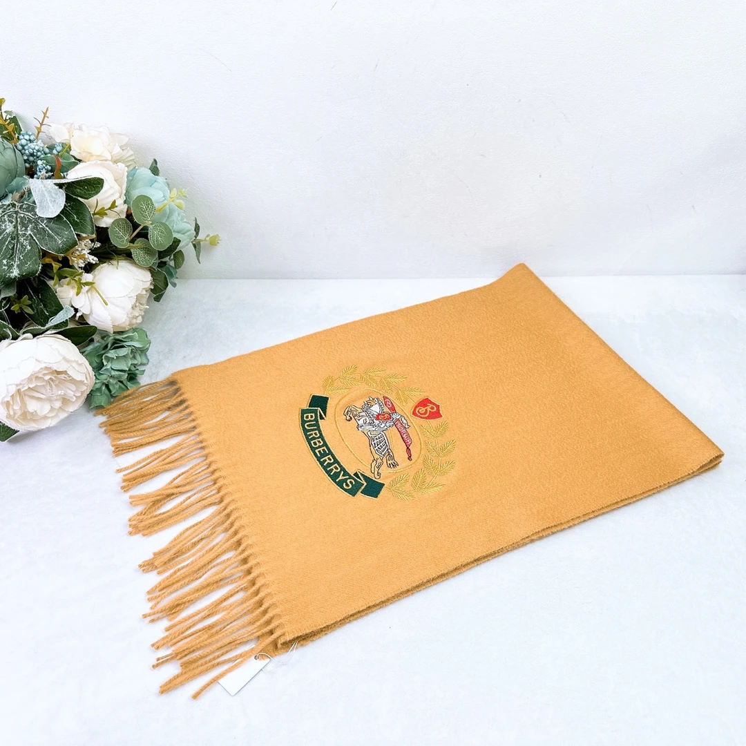 99新 BURBERRY/博柏利 围巾/码/成色99/Xspn3171