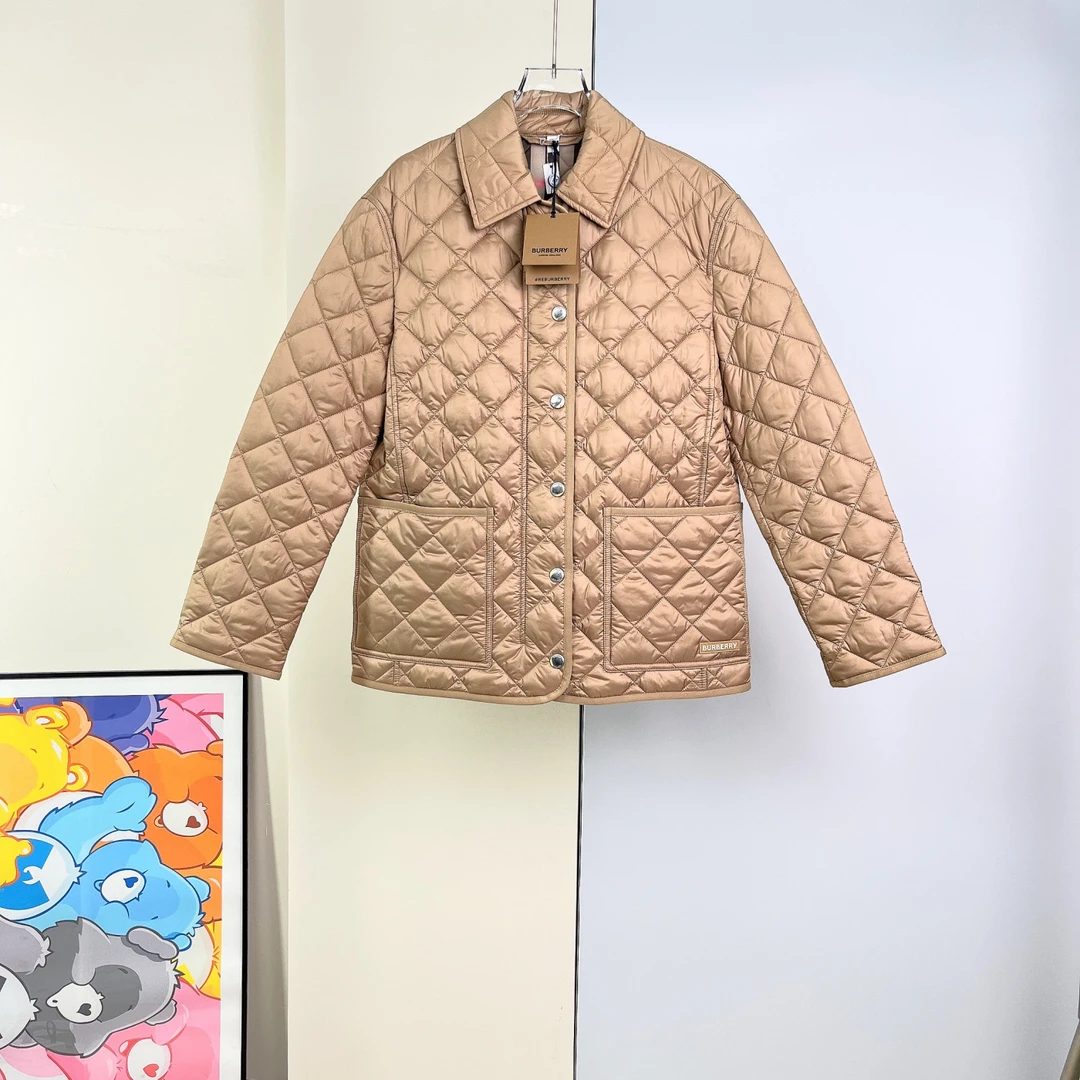 全新未使用 BURBERRY/博柏利 夹棉外套/s码/Xspr2946