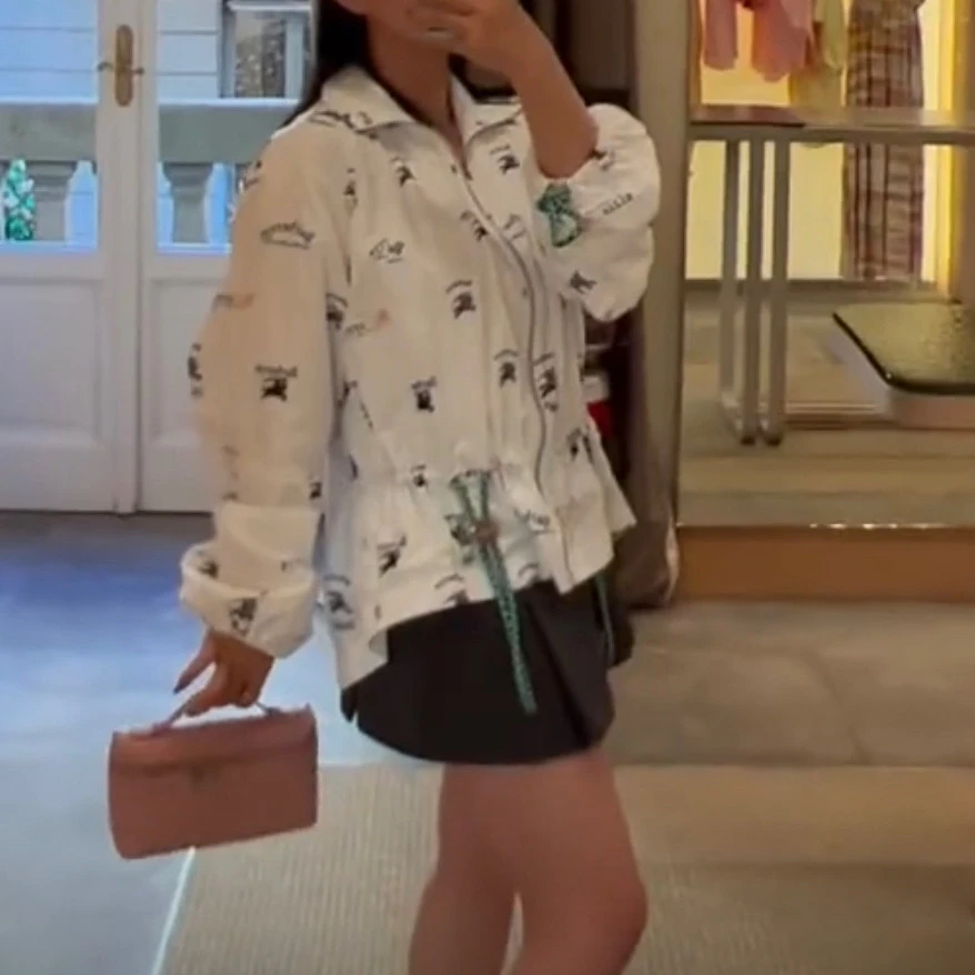 99新 BURBERRY/博柏利 外套 /M码/Xspr2845