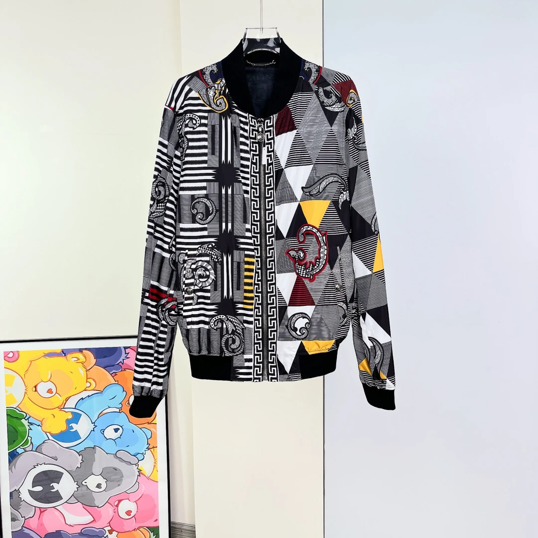 99新 Versace/范思哲 外套 /48码/成色99/Xsp27439