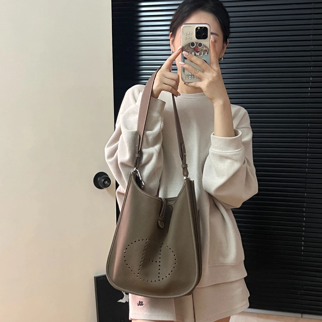 开心宝包【大伊芙】TC头层牛皮单肩手提包斜挎时尚休闲雅丹女包爆款