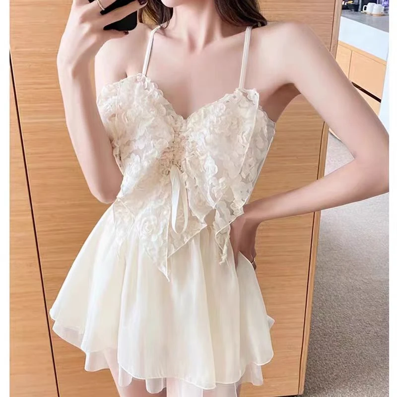 时尚蕾丝连体泳衣夏季韩版大码副乳游泳衣吊带三角裤沙滩三亚夏日