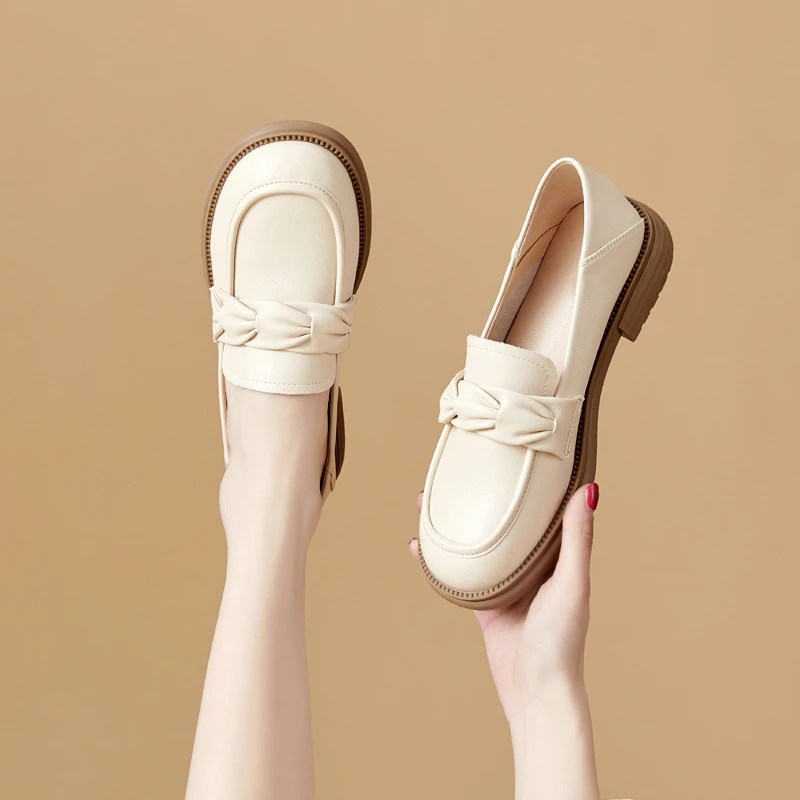 品牌特价平底小皮鞋女2024春季新款一脚蹬英伦风乐福鞋女百搭单鞋