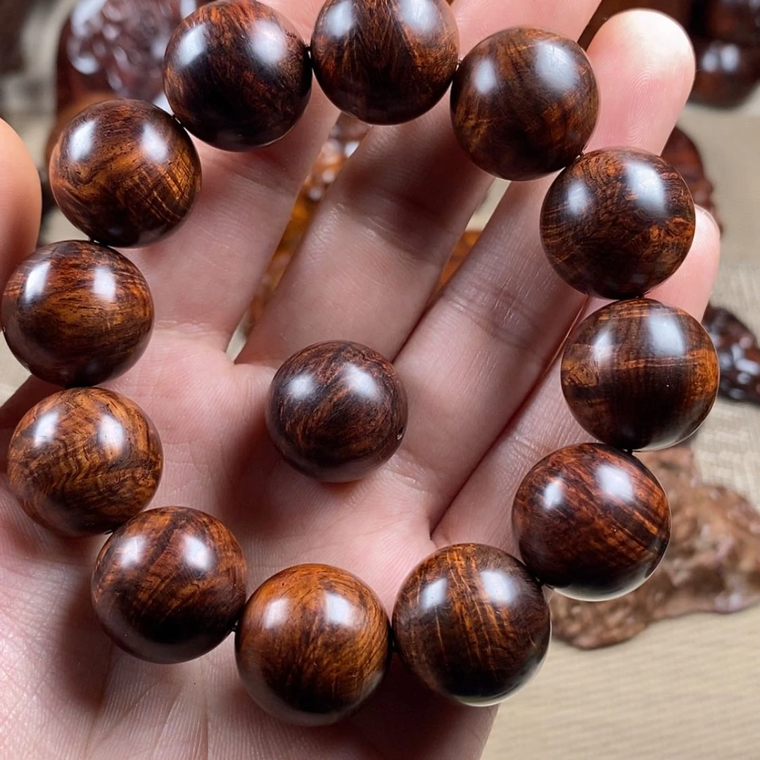 【闪购商品】降香黄檀把件吃****生手串