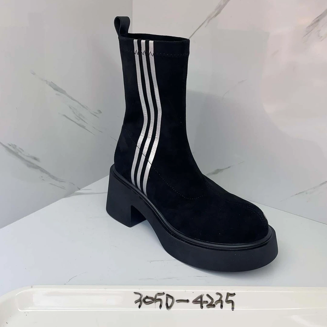 0709-17    女款时尚时装靴  PZP    305D-4235