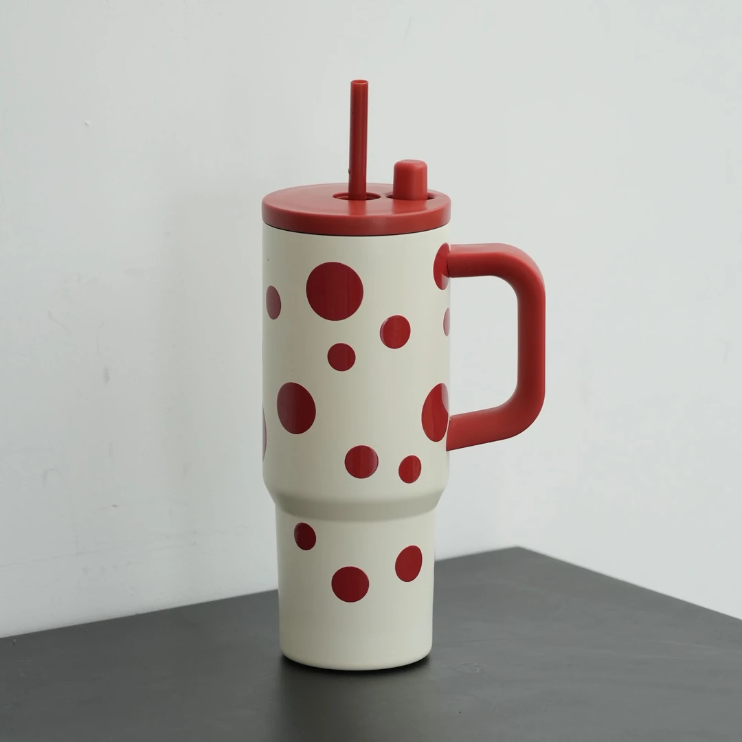 世大家【拾光插画款】水杯带把手大容量车载杯男士专用高颜值质感