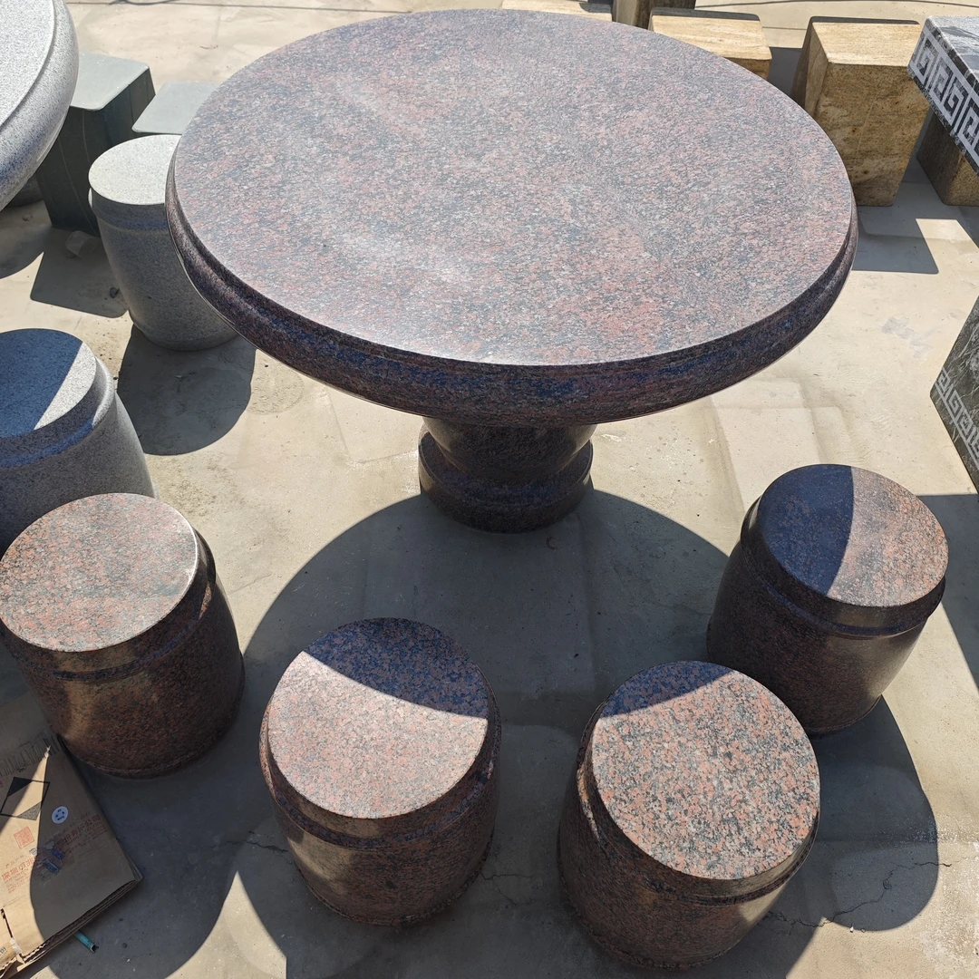 直径一米将军红圆桌厚10厘米含四凳