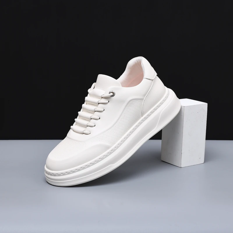 男士夏季小白鞋软底镂空时尚百搭轻便舒适潮鞋真皮厚底透气男鞋