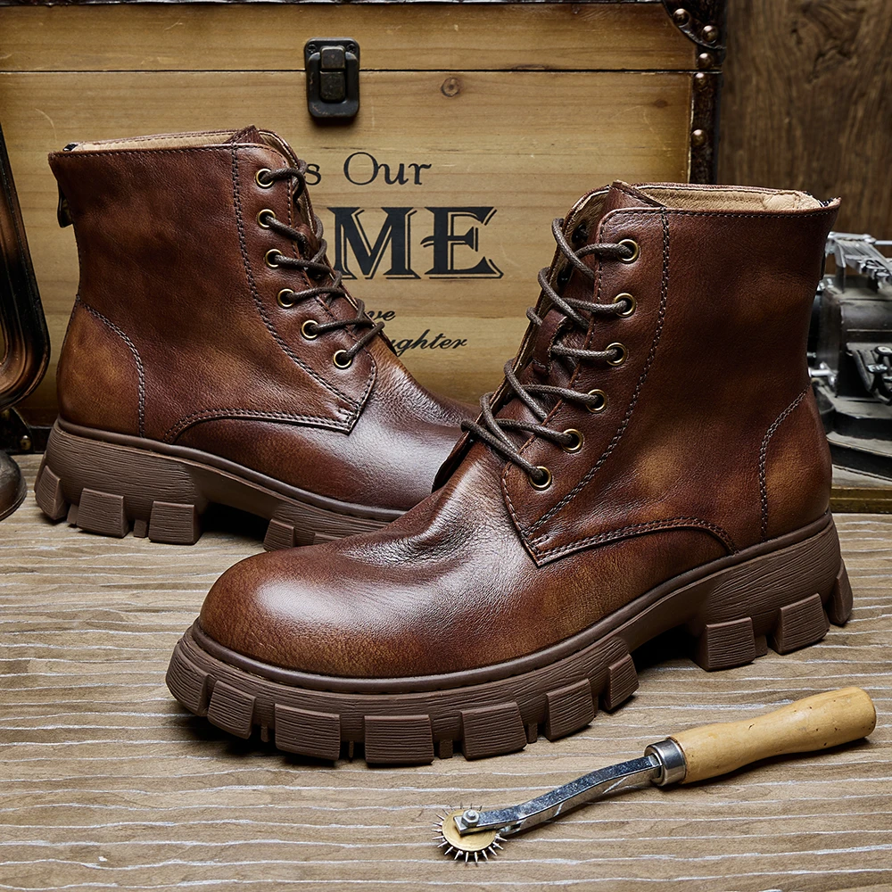 秋冬真皮马丁靴男高帮复古圆头牛皮靴子英伦风厚底百搭男士工装靴