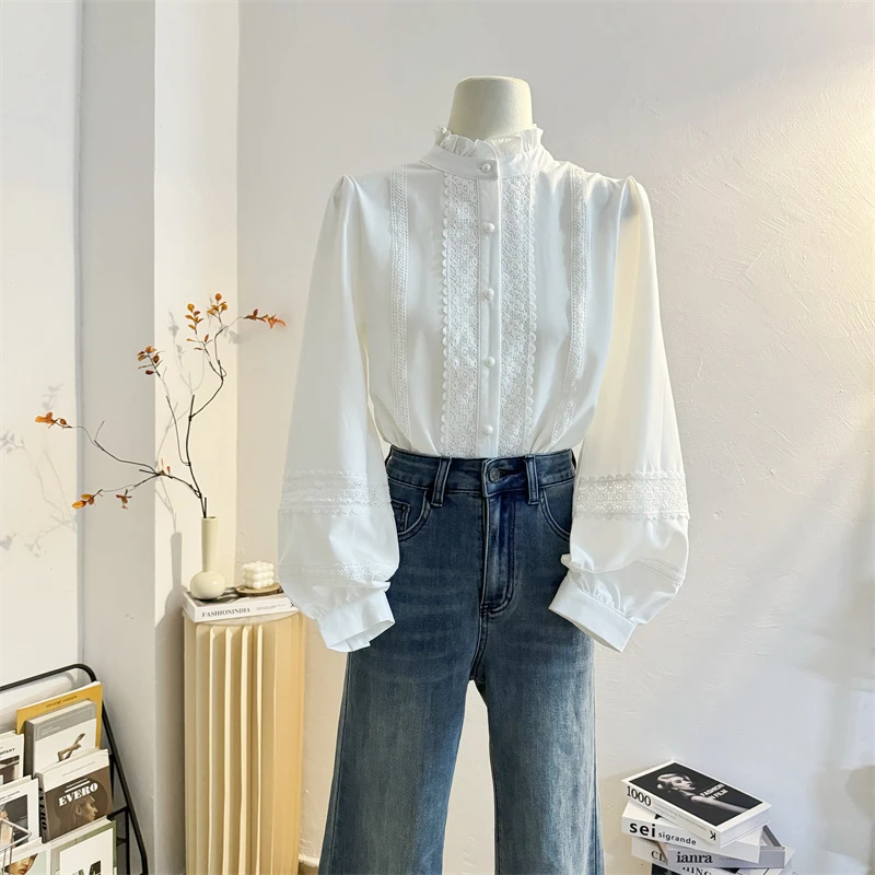 蕾丝花边拼接白色木耳立领衬衫女2024秋洋气内搭灯笼长袖小衫上衣