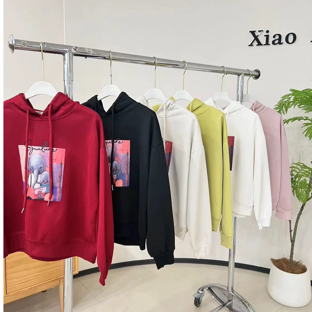 ZJ秋款连帽小象印花卫衣（659）