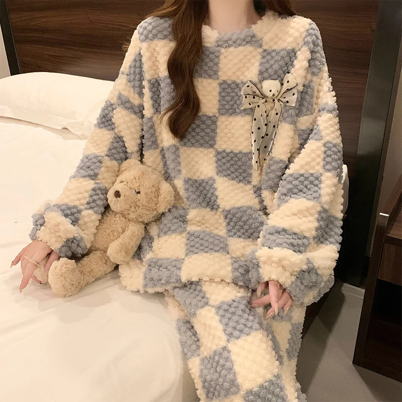 2023年新款睡衣女士秋冬季珊瑚绒加厚高级感冬天法兰绒家居服套装