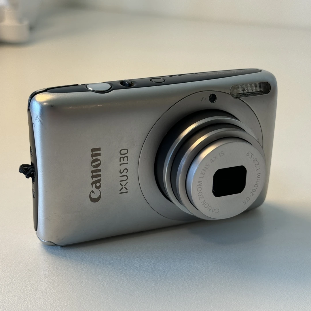 95新  Canon/佳能 ixus130 银色 1410万像素 4倍变焦 ccd