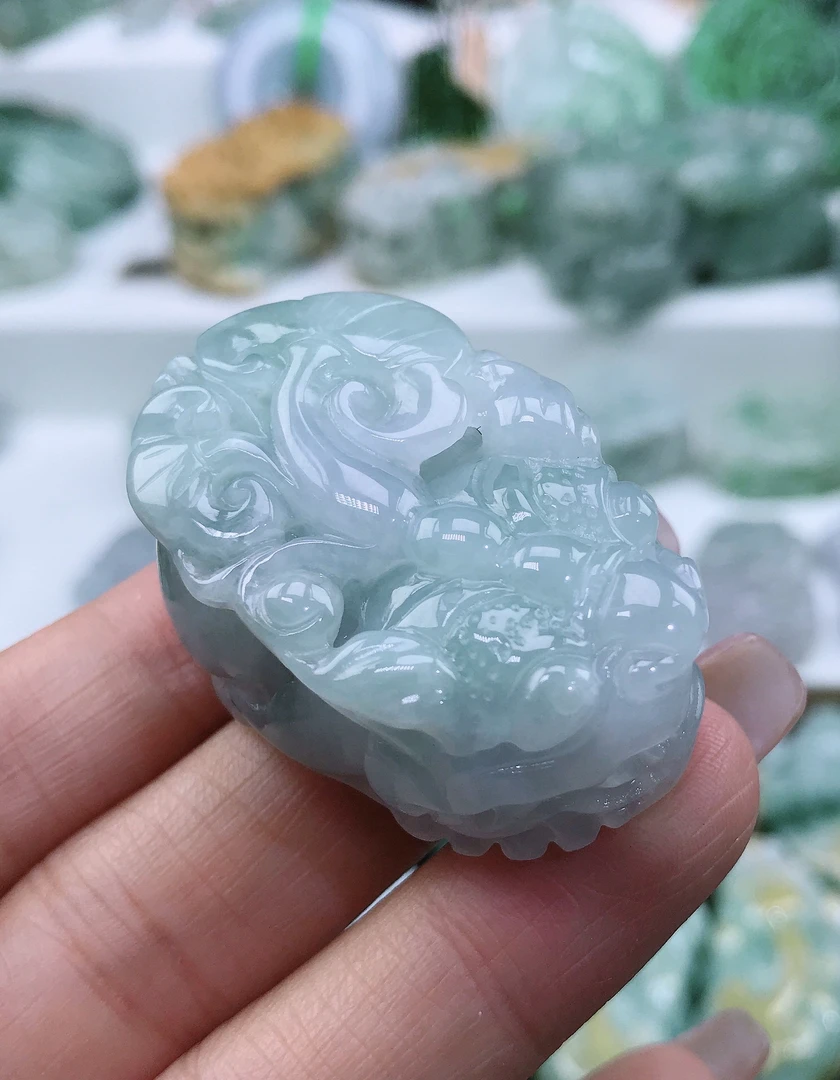 翡翠A货冰种飘花口含珠招财貔貅吊坠40.5-27.3-18.5