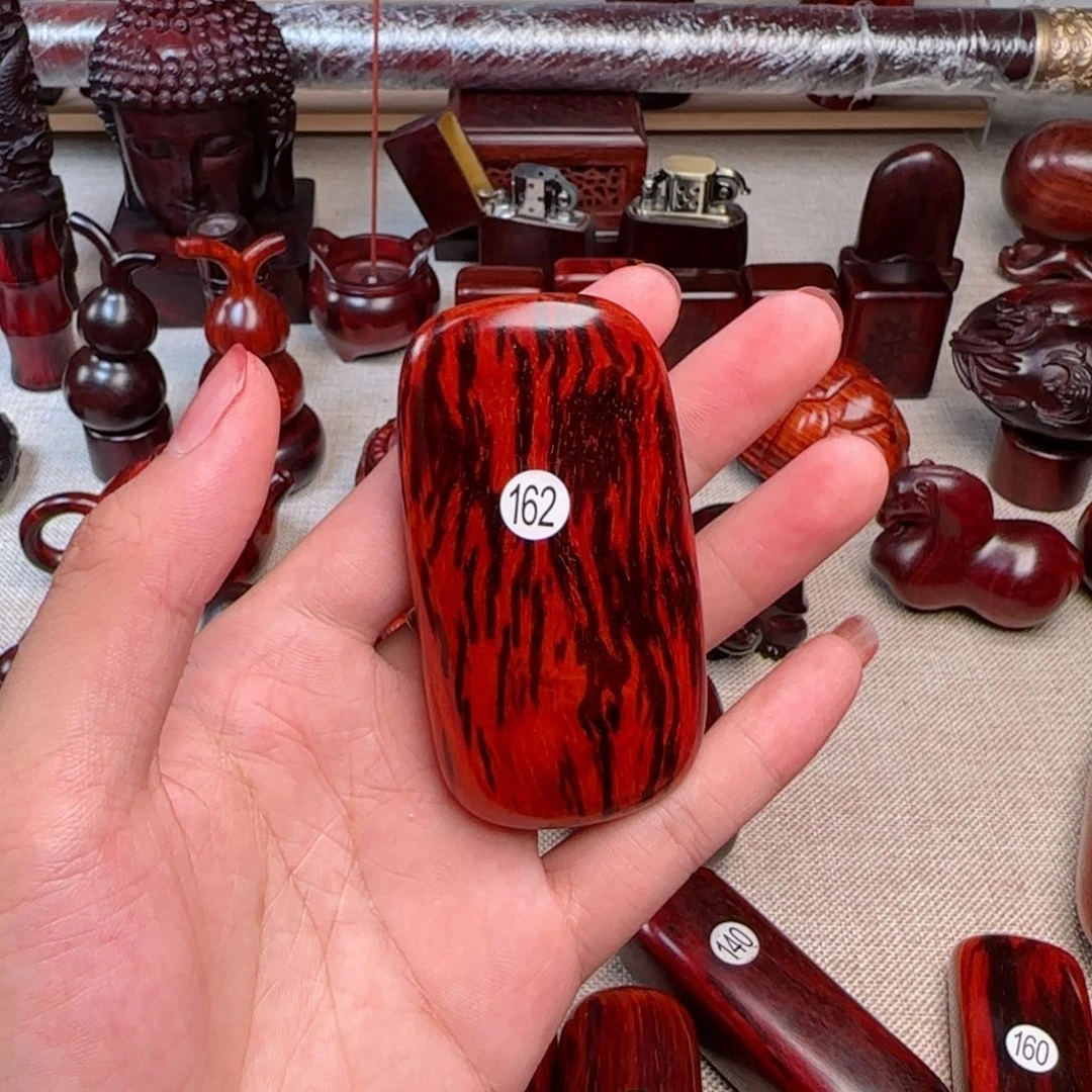 檀香紫檀（小叶紫檀）曾*贤