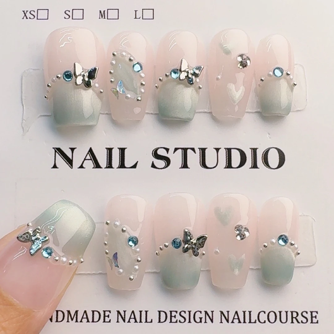 薄荷爱心纯手工光疗甲重复穿戴温柔精致简约气质时尚