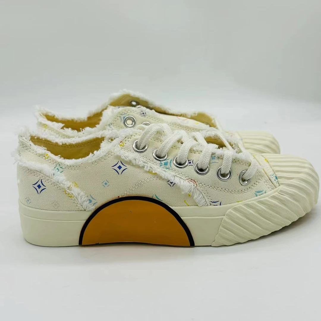 男女同款时尚潮流百搭休闲帆布鞋（629110013）