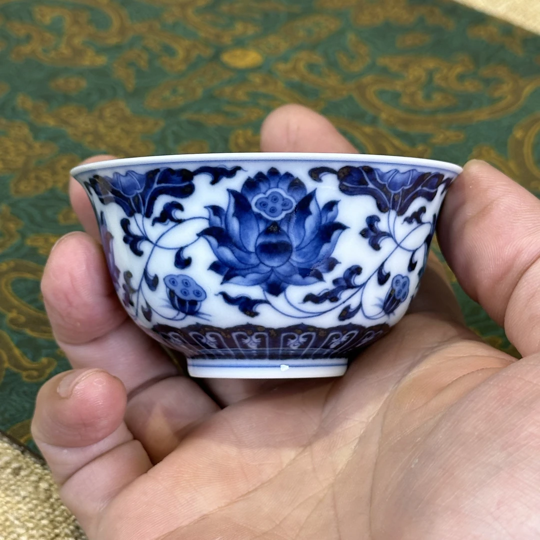 洪印慕明缠枝莲宫碗主人杯