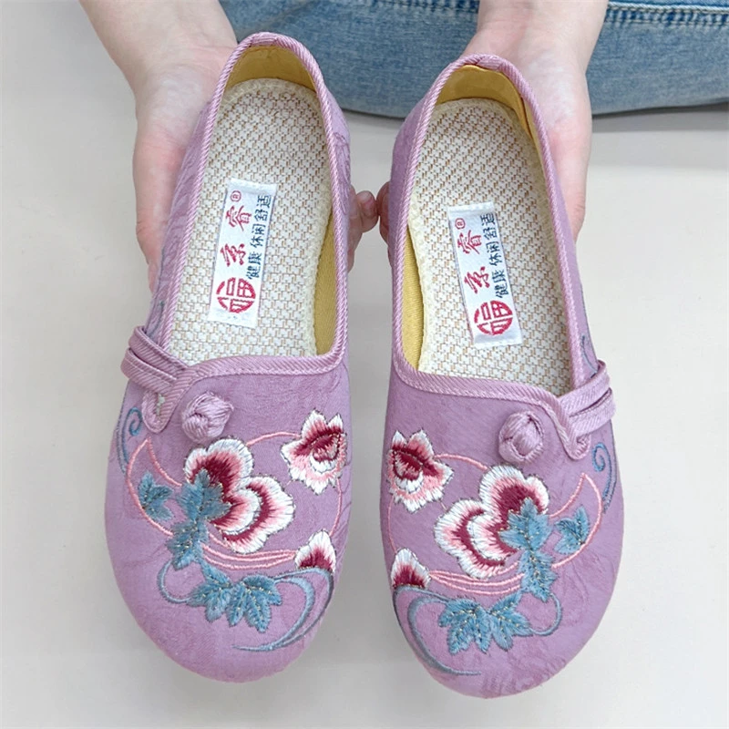 新中式国风鞋复古民族风汉服绣花鞋老北京布鞋轻便舒适女单鞋