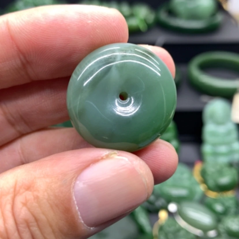 【闪购商品】和田玉（碧玉）颈饰未镶嵌竞**奶