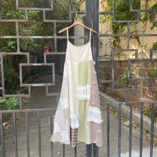 编号B351 花衣部落原创夏季重工复古蕾丝清新长款拼布吊带裙清