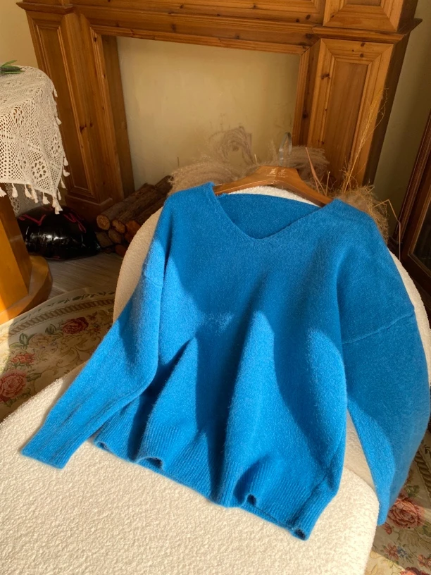 编号D198 花衣部落秋冬慵懒风蓝色毛衣女时尚显瘦长袖针织衫