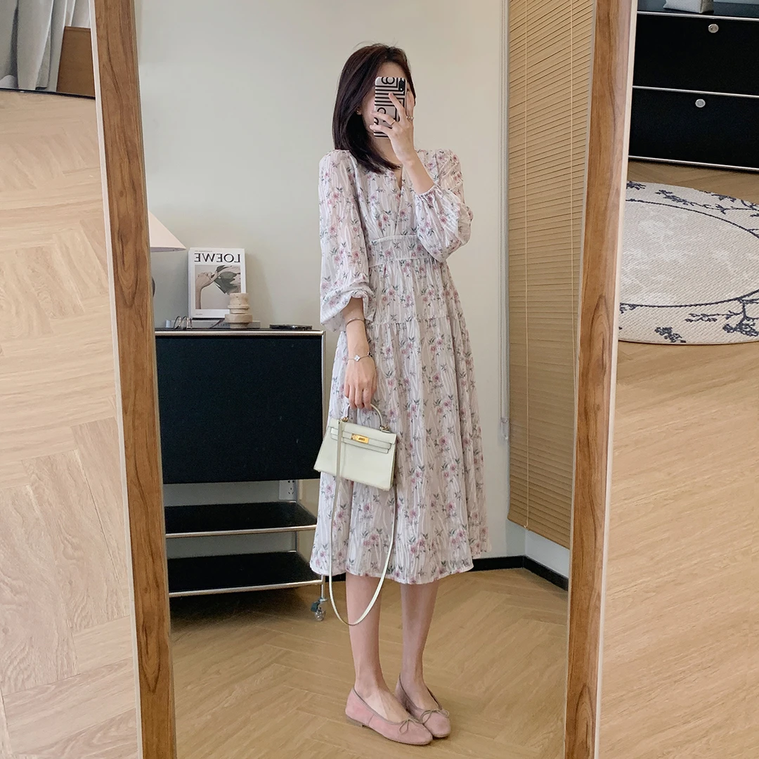 大叮自制清仓【春日粉调】Du家开版V领弥春碎花宽松气质连衣裙！L638