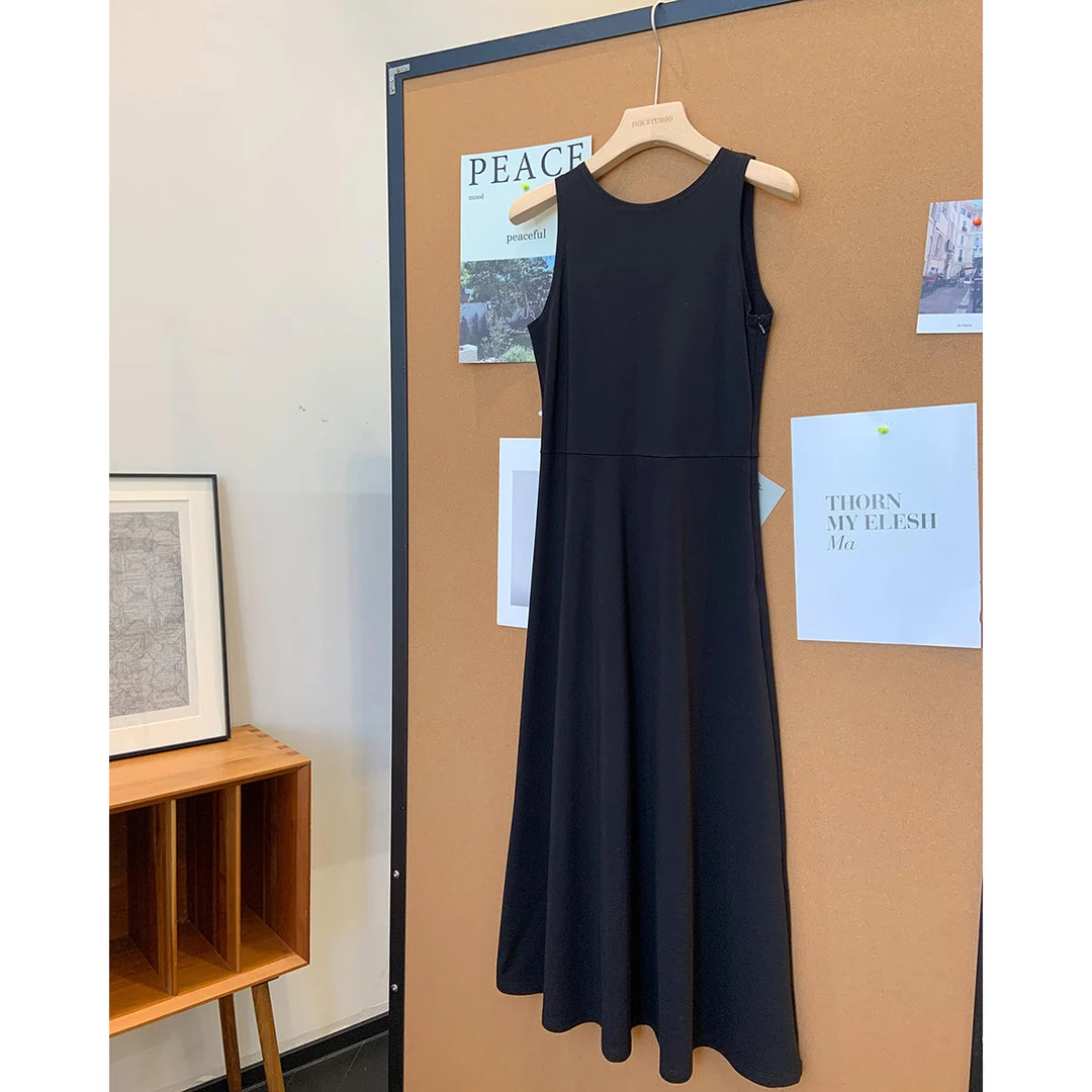 大叮自制清仓！高挑显比例赫本风无袖A摆背心连衣裙！L714