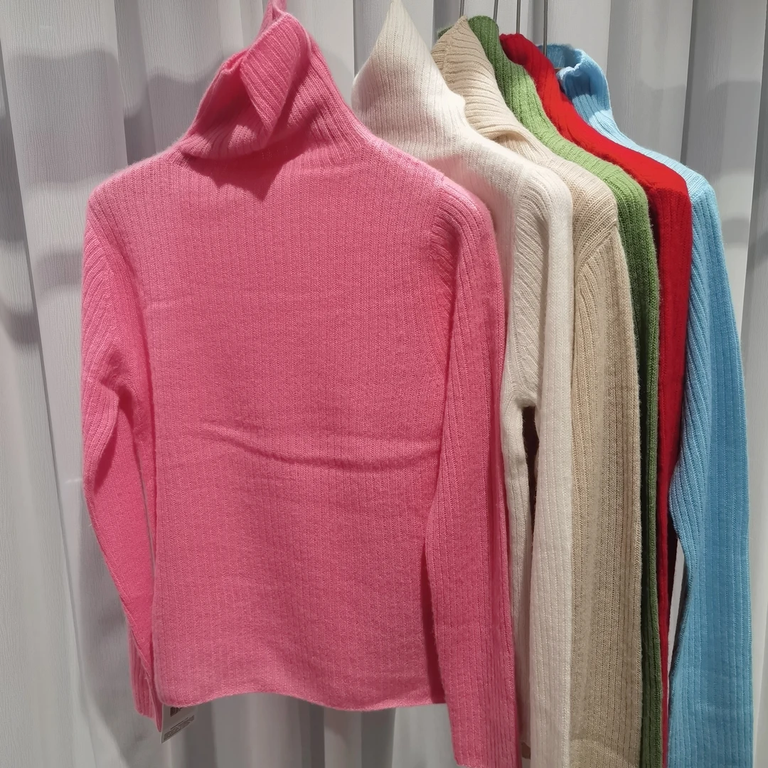 0188芭莎家高领竖条山羊绒上衣