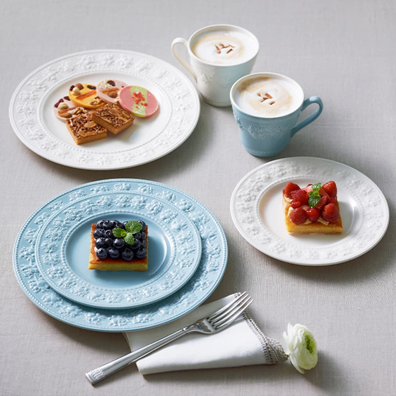 Wedgwood欢愉假日二人食餐具6件套浮雕碗餐具奢侈品礼物