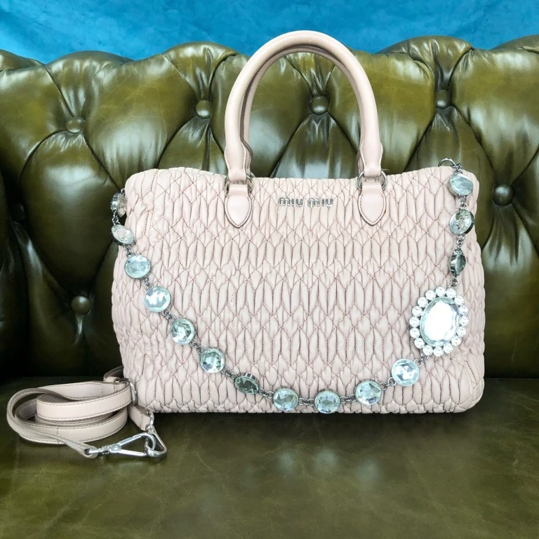 95新 MIU MIU/缪缪 安洁利严选miumiu褶皱宝石手提包 WHZ410116