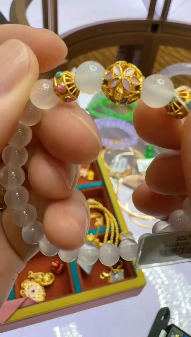 【闪购商品】玛瑙/玉髓手串未镶嵌多样性团购发一件