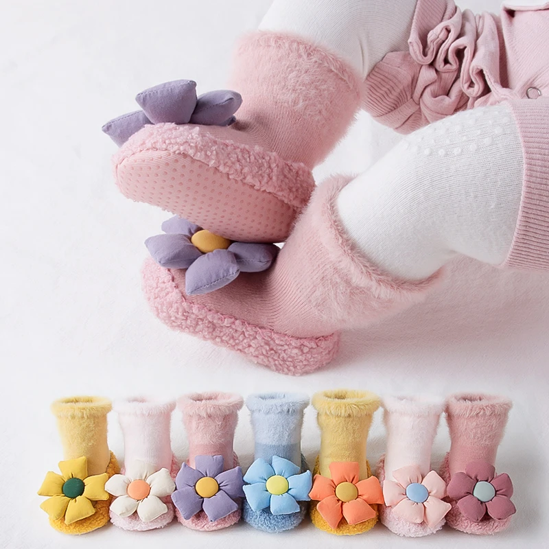 宝宝新款水貂袜口中筒地板鞋秋冬毛圈加厚鞋防滑软底花花装饰鞋袜