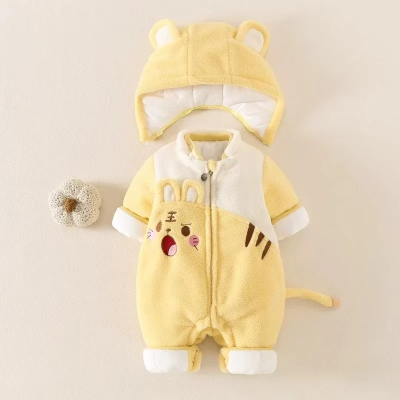 婴幼儿加厚造型款连帽外出服