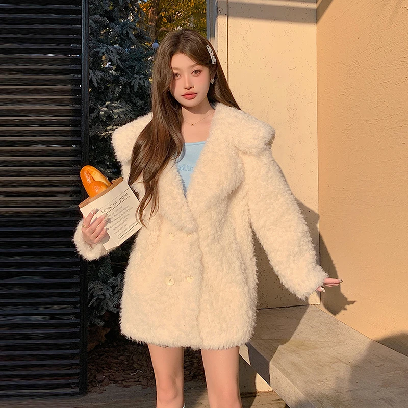 2025秋冬新款海军领环保毛毛外套女高级感皮毛一体大衣中长款