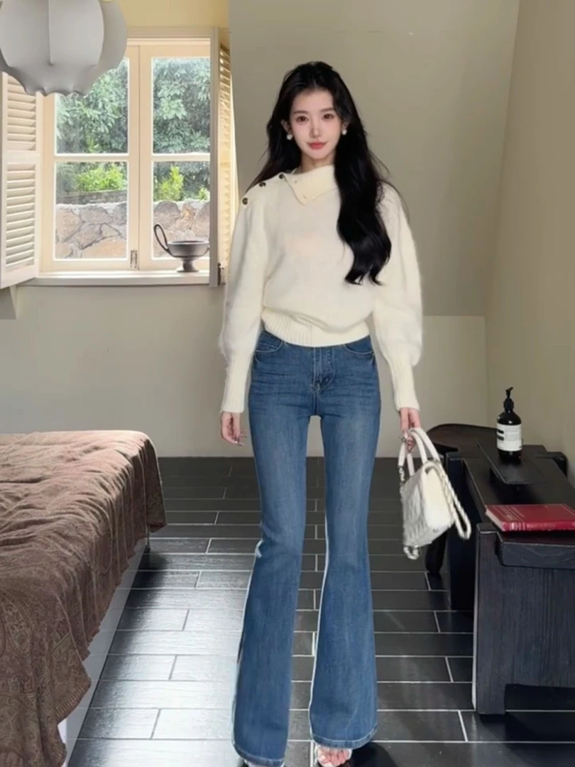 白色高领长袖毛衣女秋冬季设计感小众纯欲慵懒风显瘦百搭针织上衣