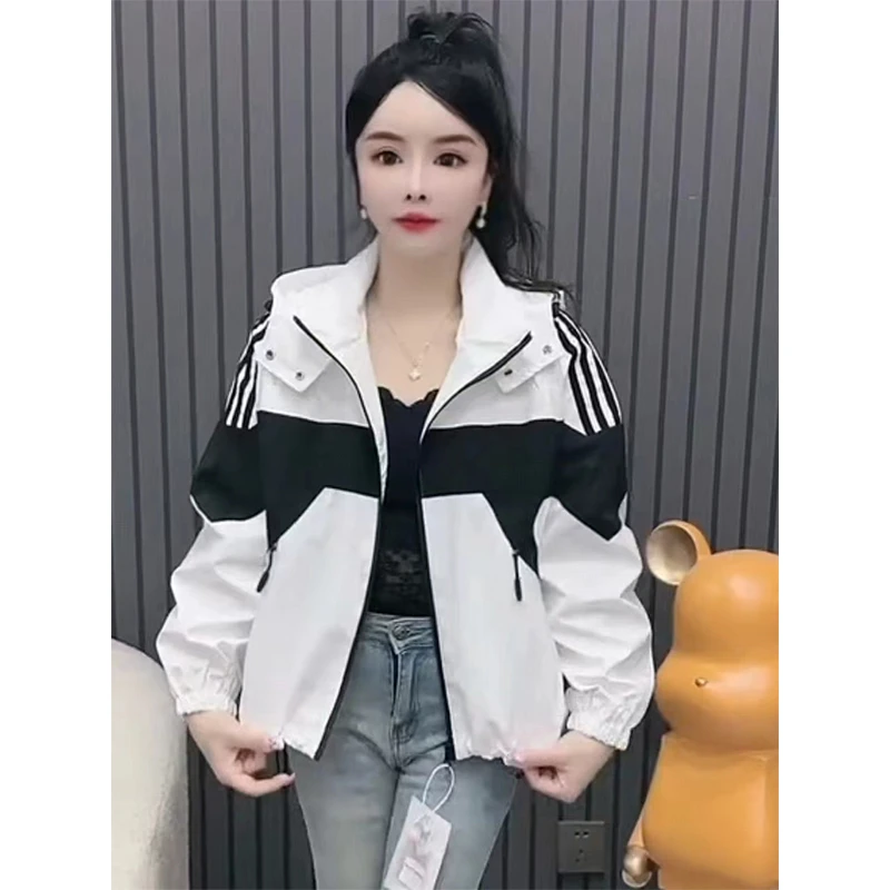 时尚冲锋衣女春季新款短款连帽风衣宽松显瘦拼接撞色棒球服夹克潮