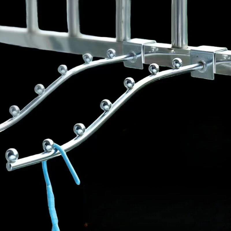 家用免打孔晾衣支架防盗窗挂钩床边挂衣钩阳台护栏杆外袜架