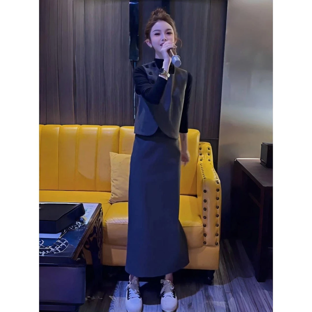 NAM秋冬套装女高级感时尚名媛小香风黑色马甲打底衫半身裙三件套