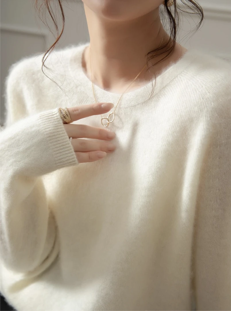 圆领一线成衣拉绒女士打底衫