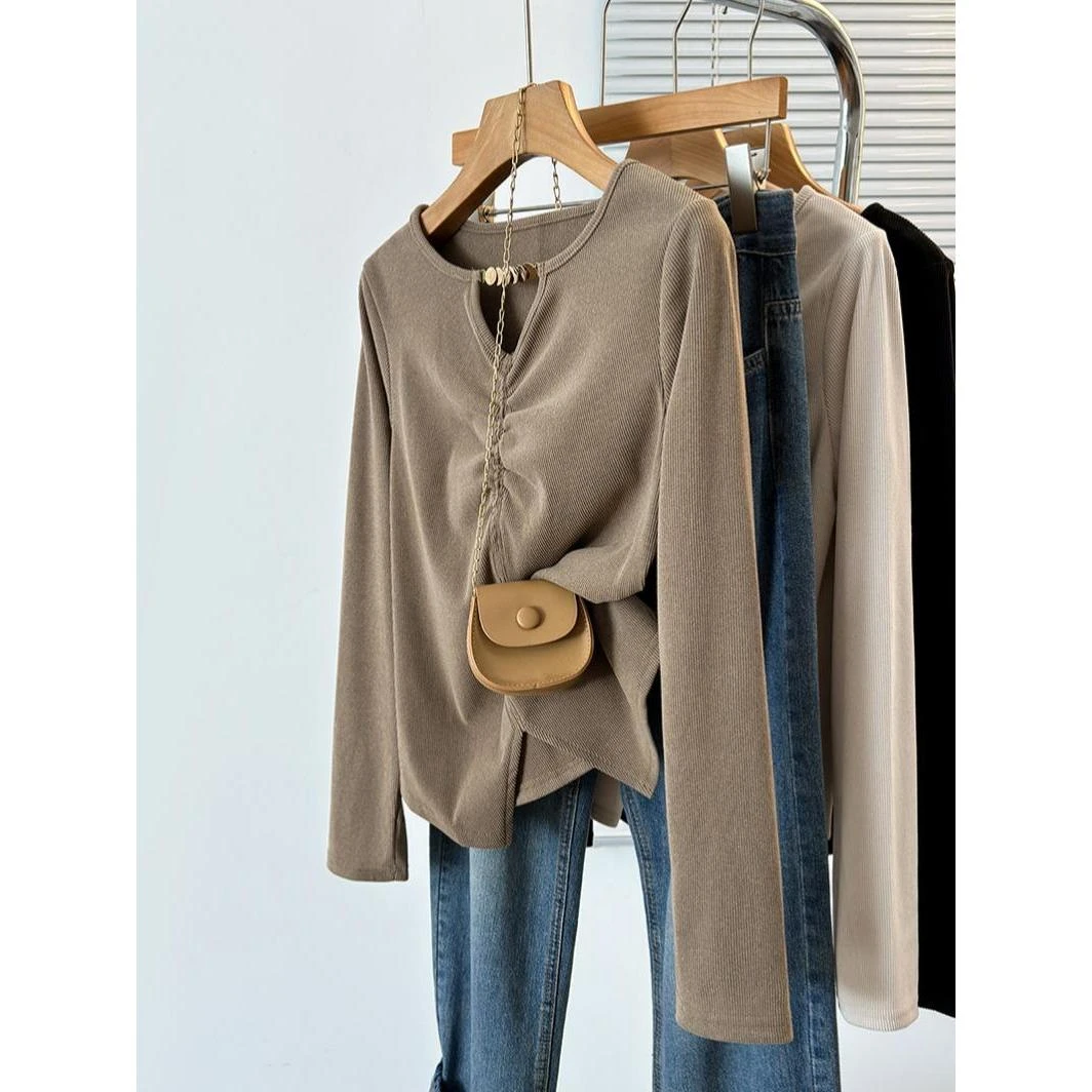 秋季大码女装时尚设计感百褶打底衫长袖T恤胖妹妹显瘦遮肚子上衣