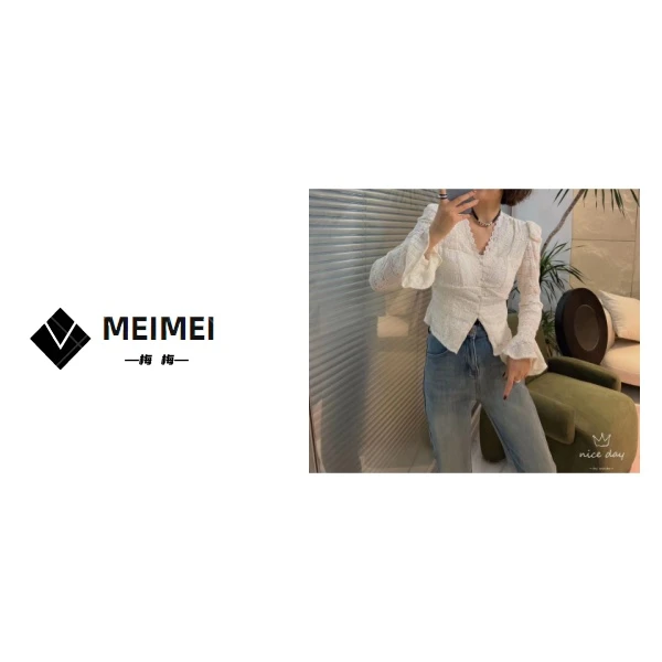 XMM.《V领喇叭袖打底》冬季短款V领开叉喇叭袖垫肩加绒长袖打底6822