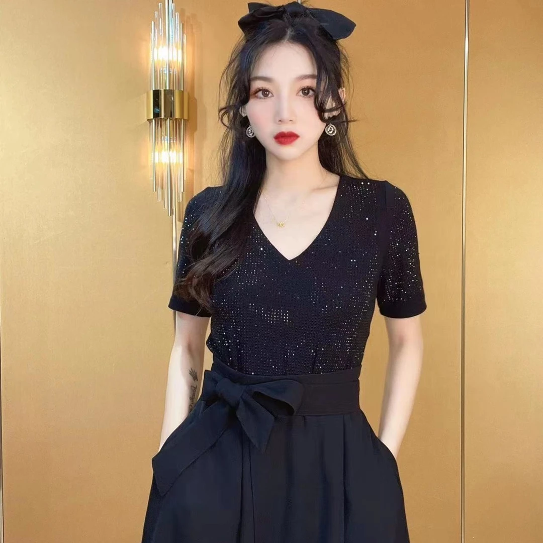 镶钻烫钻气质显瘦夏季时尚打底女装设计感打底短袖V领黑色上衣903