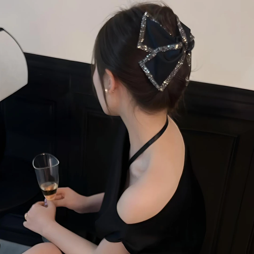 高级感澳黛丽赫本抓夹黑色蝴蝶结发圈轻奢水钻头绳2024新款女头饰