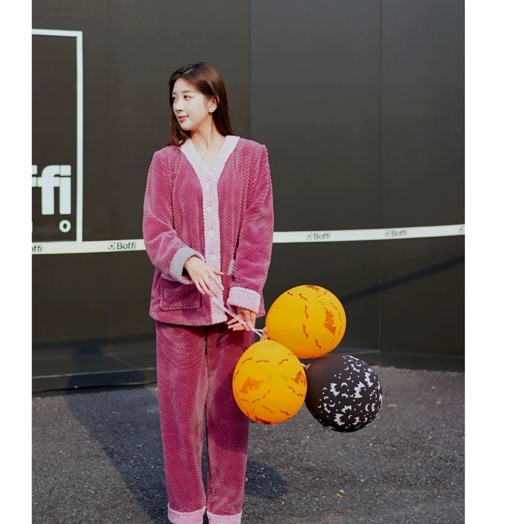 美标女士秋冬时尚舒棉绒菠萝格睡衣套装柔软舒适厚款家居服300079