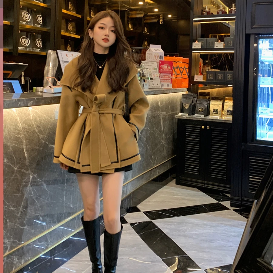 22101001撞色斗篷毛呢外套女秋冬季翻领宽松显瘦双面呢大衣