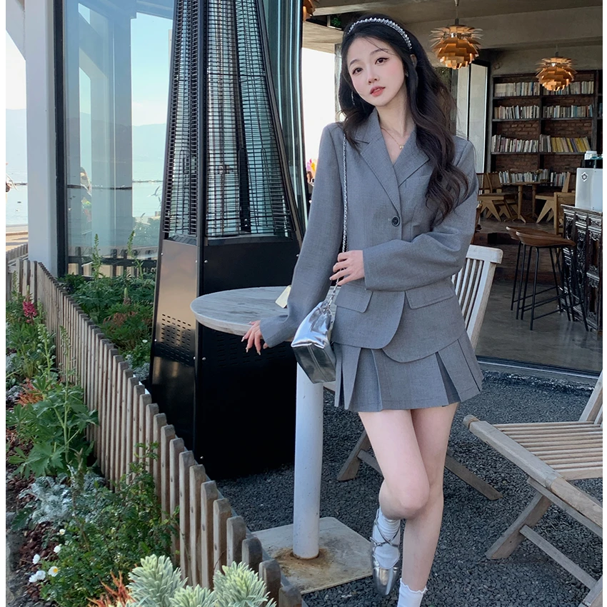 佐佐家小个子高级感气质西装外套女春季新款休闲显瘦上衣修身西服