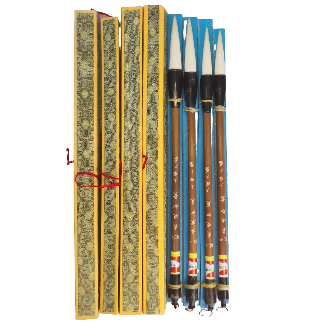 回流火炬点泼如意纯羊毫毛笔4支，出峰6.5--5.3Cm，口径1.5--1.1Cm。