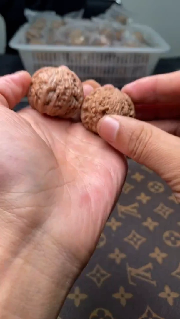 【闪购商品】文玩核桃把件37磨10